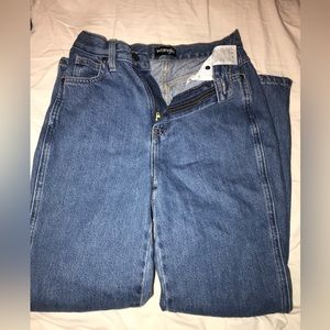 Wrangler , medium wash , straight leg , 25 , never worn
